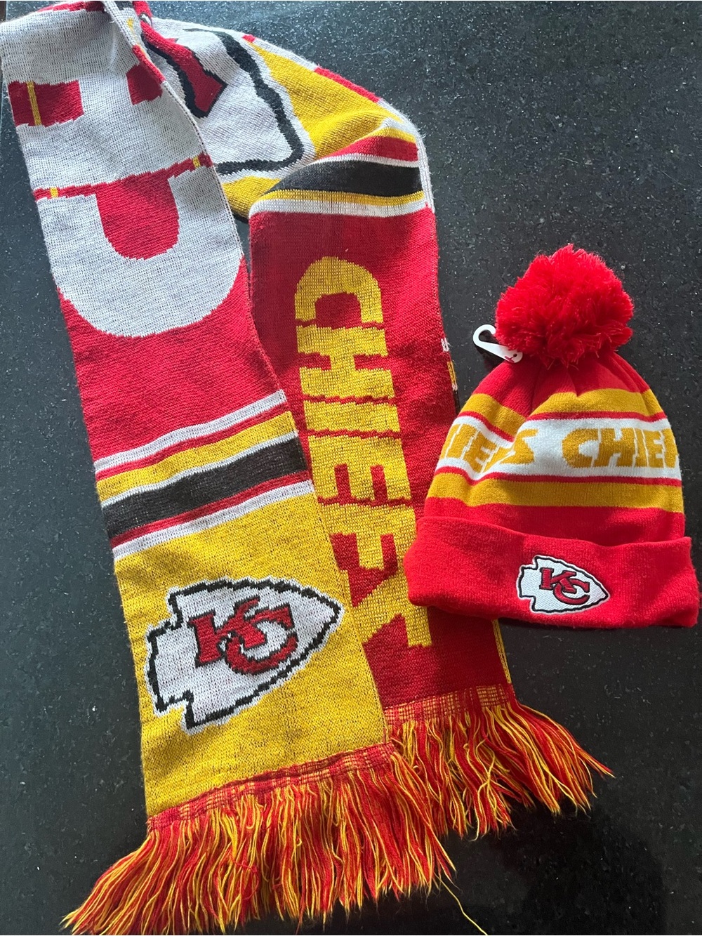 Kansas City Chiefs Red & Gold Pom Beanie and Scarf Set